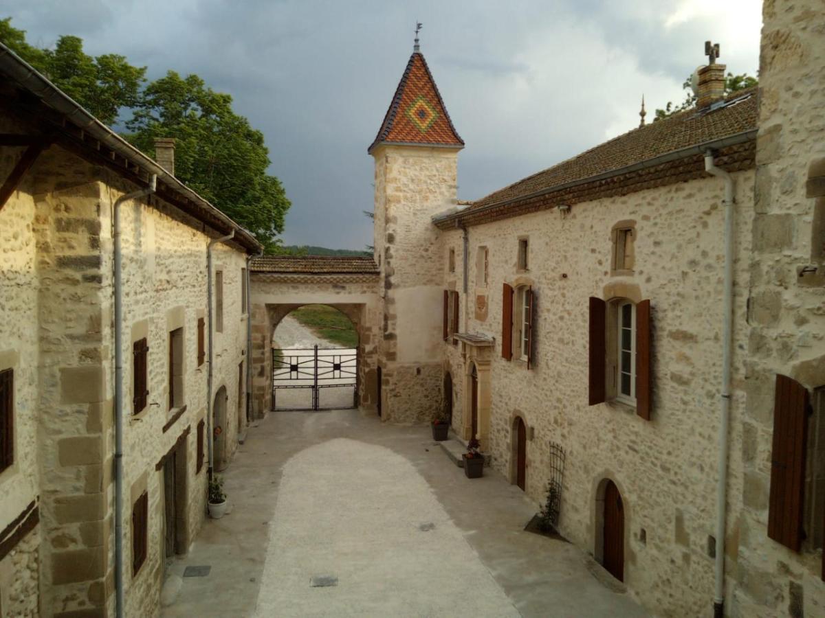 Ourches Domaine Des Chabriers B&B 외부 사진