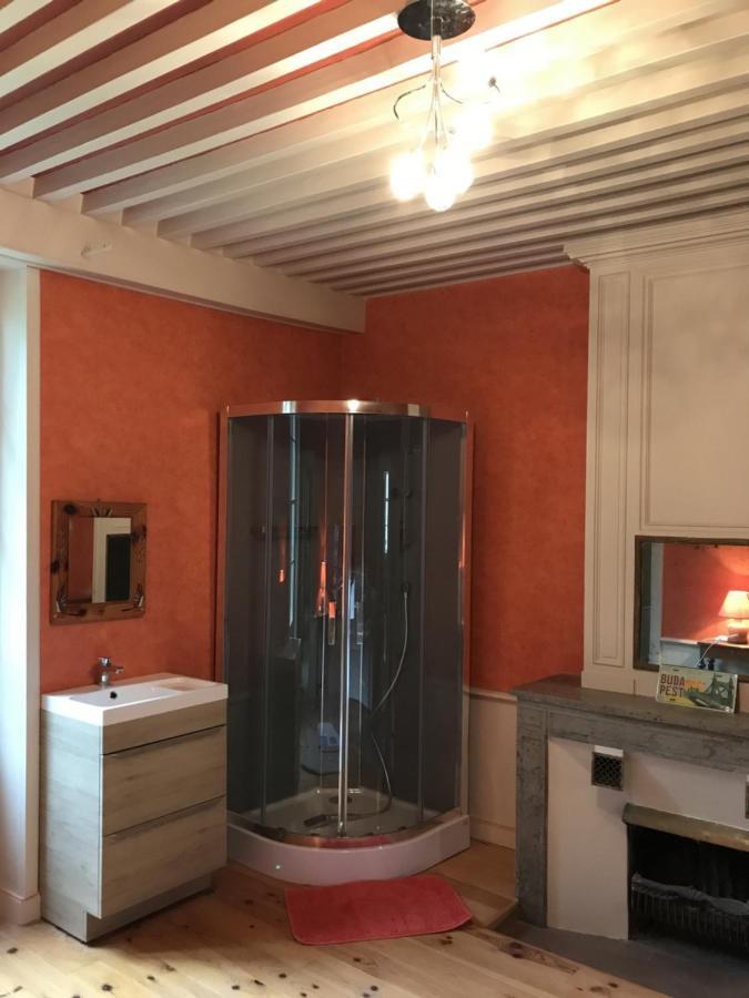 Ourches Domaine Des Chabriers B&B 외부 사진