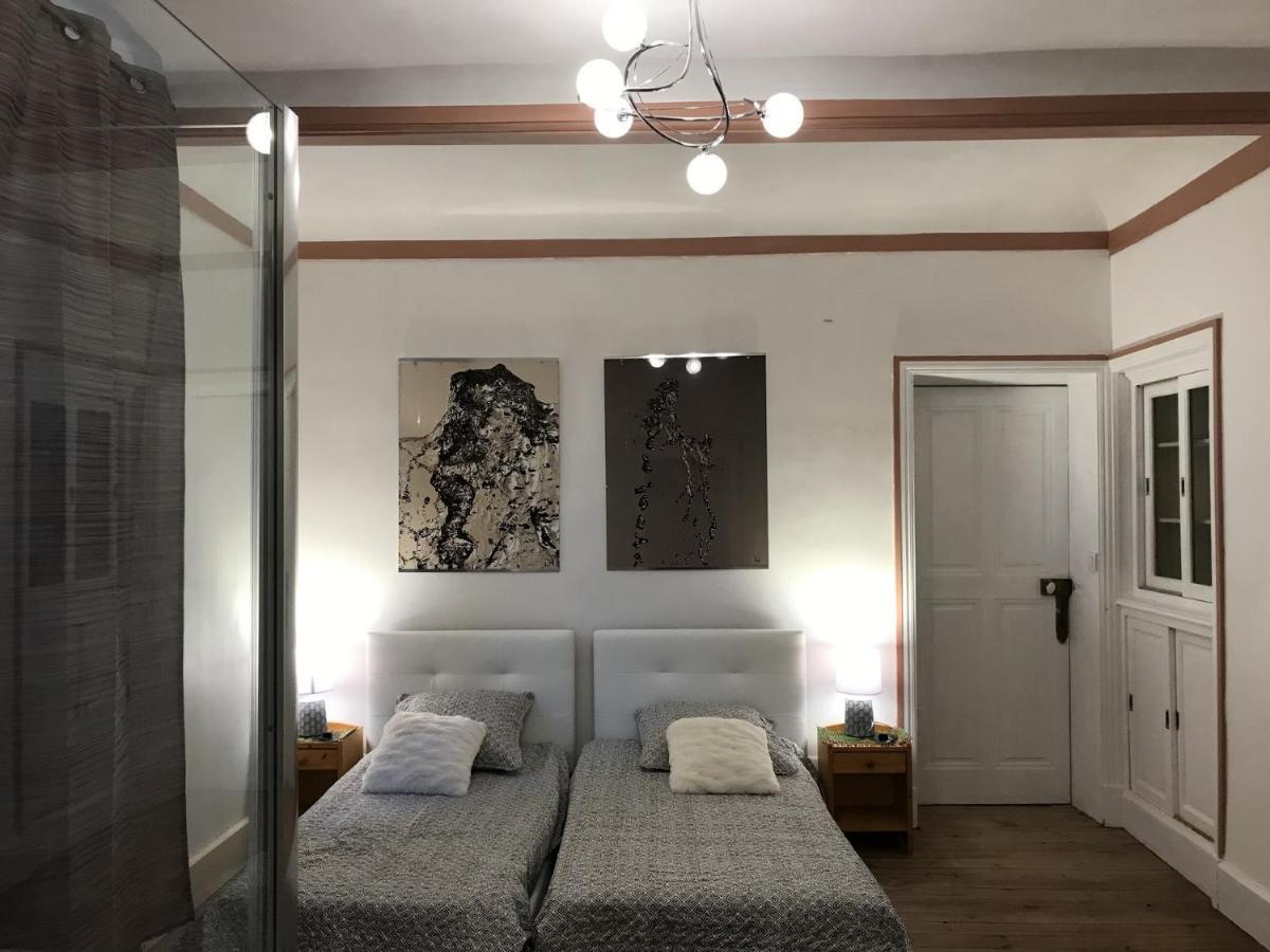 Ourches Domaine Des Chabriers B&B 외부 사진