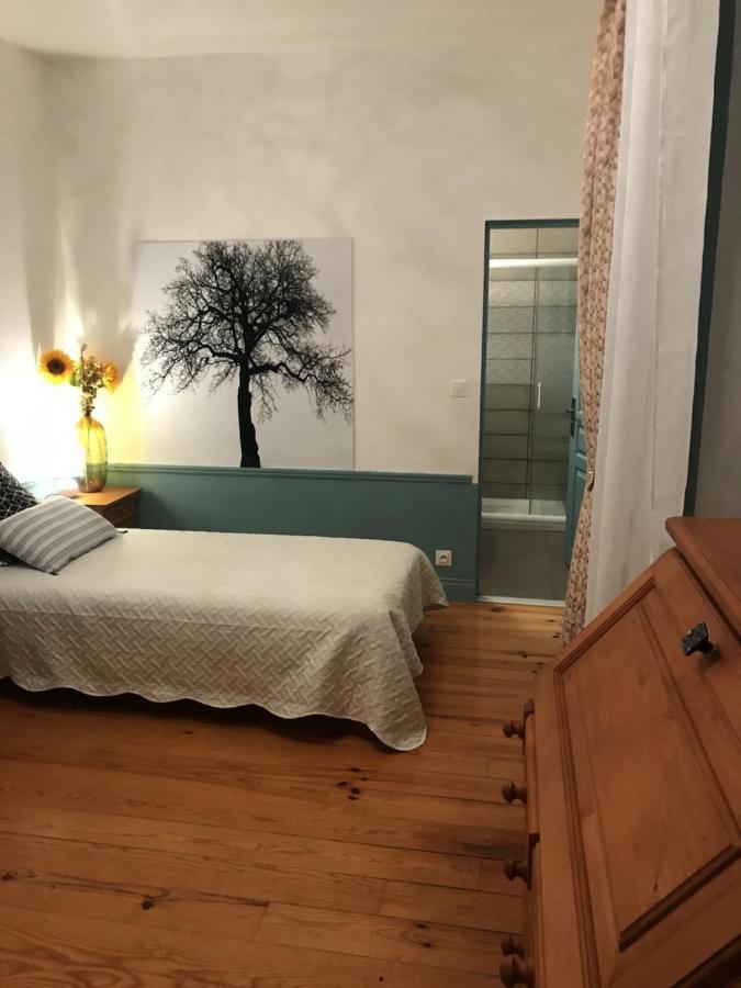 Ourches Domaine Des Chabriers B&B 외부 사진