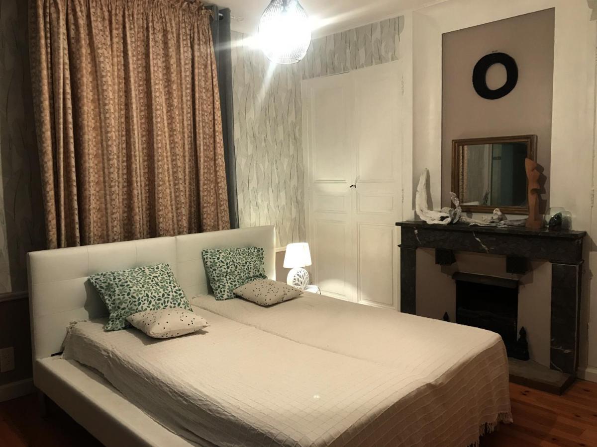 Ourches Domaine Des Chabriers B&B 외부 사진