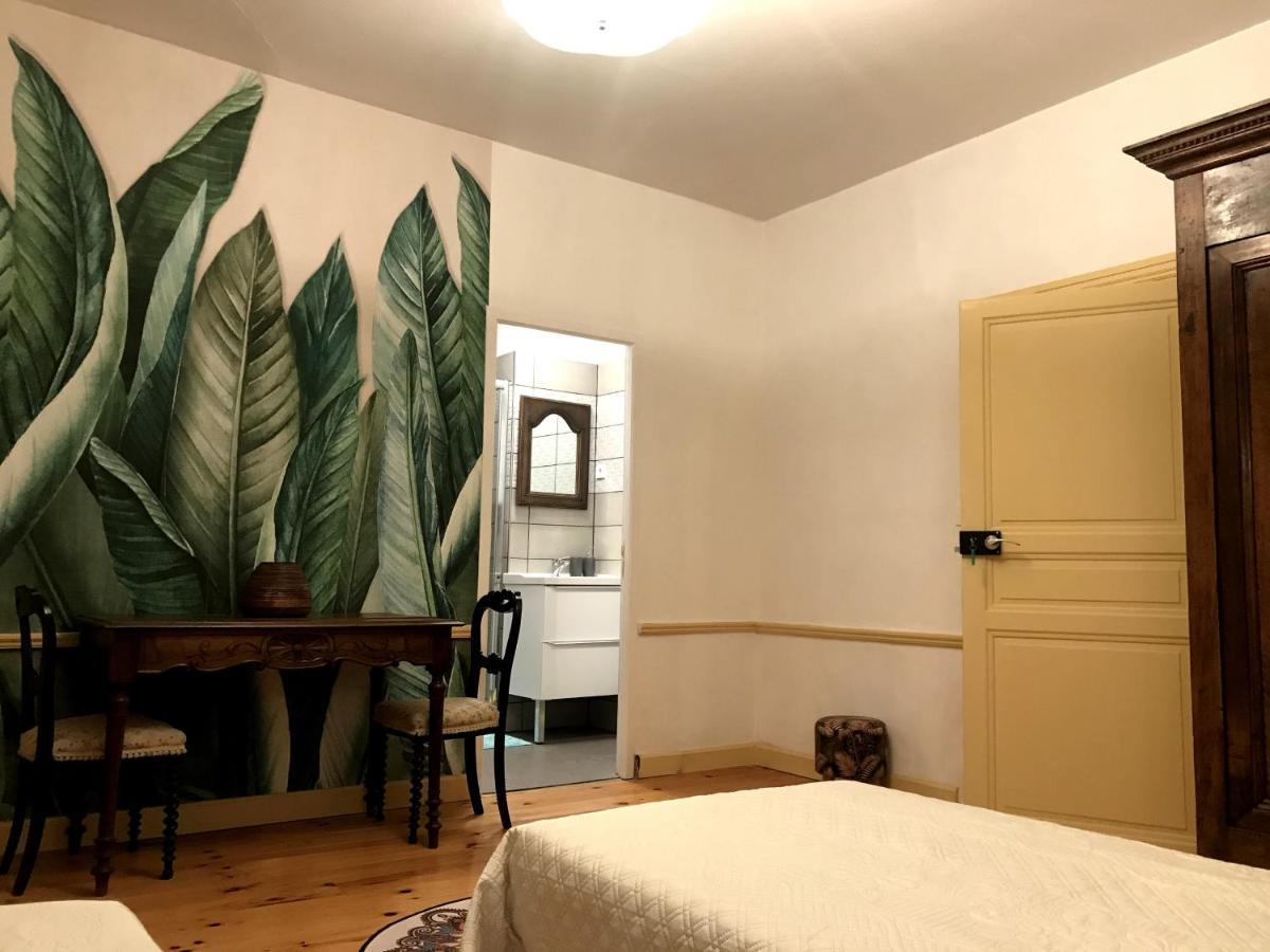 Ourches Domaine Des Chabriers B&B 외부 사진