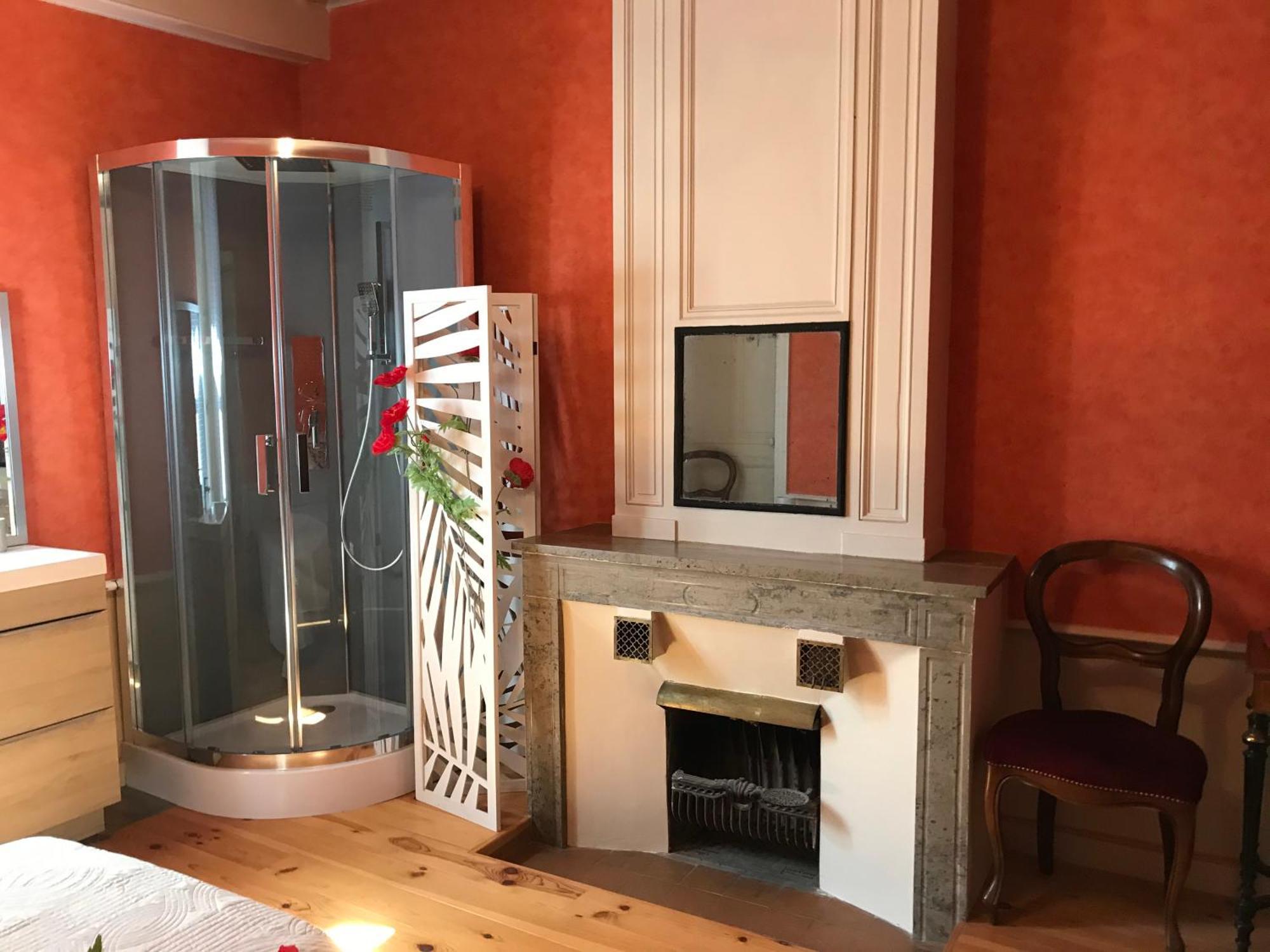 Ourches Domaine Des Chabriers B&B 외부 사진